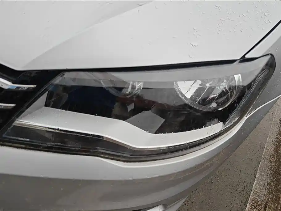 Bora 1.6 L Auto Fashion