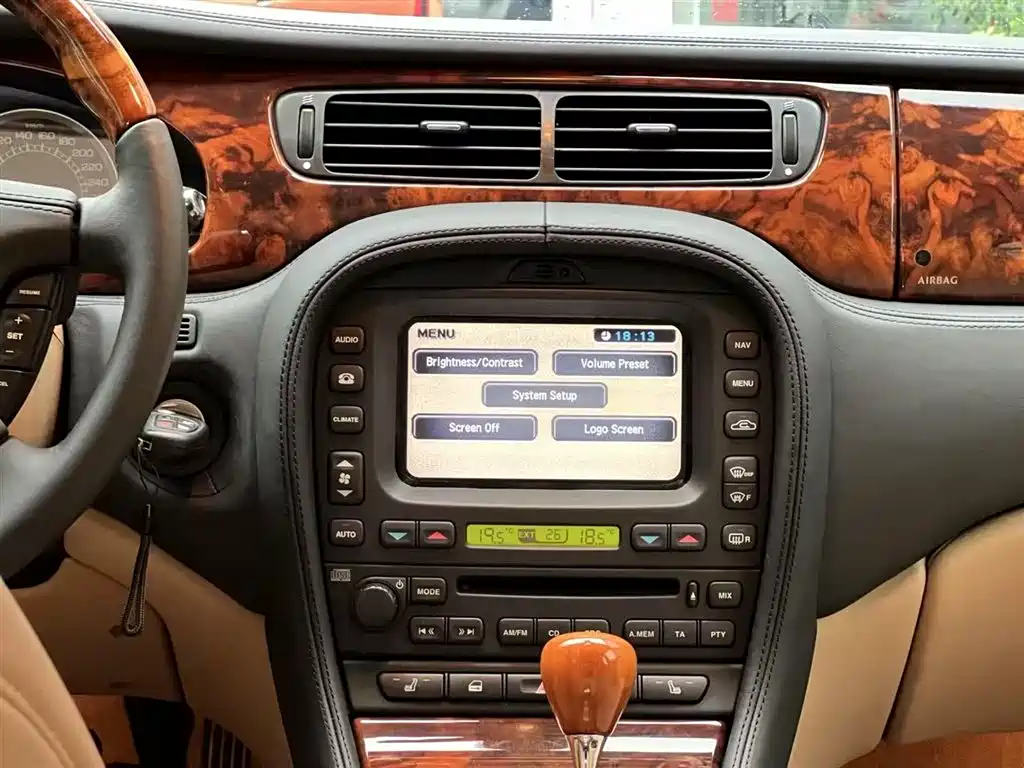Jaguar S-TYPE 3.0 Standard