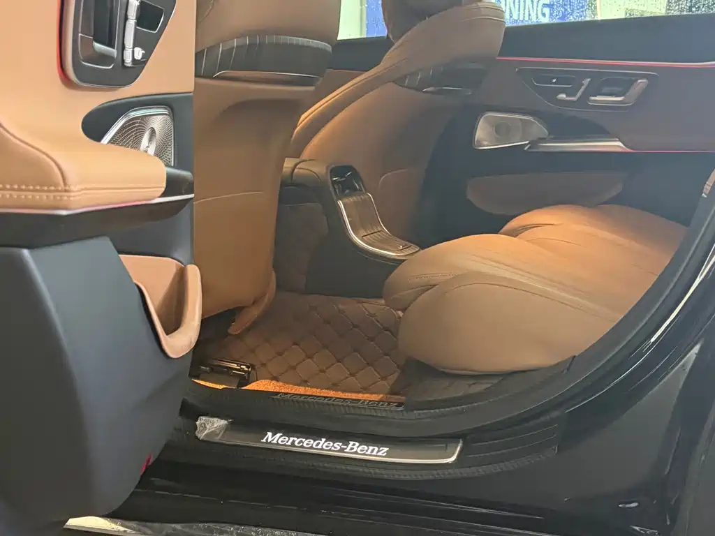 Mercedes-Benz E-Class Facelift E 300 L Luxury Sport