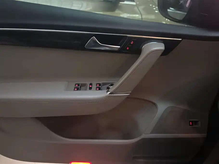 Magotan 1.8 TSI Distinguished