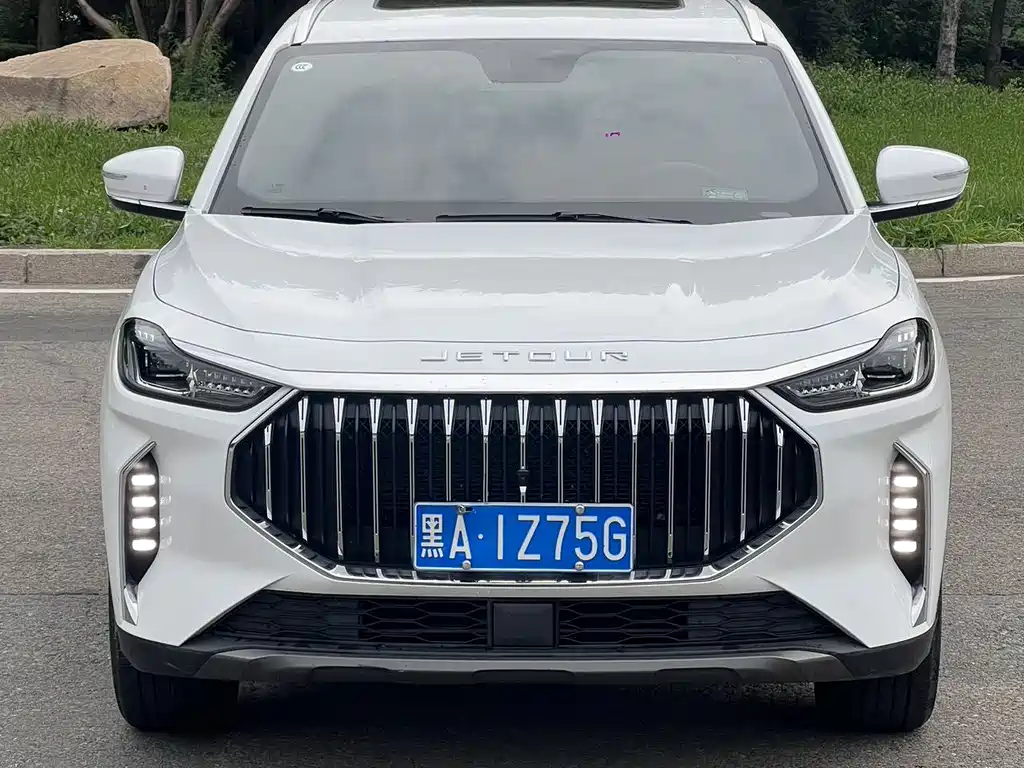 Jetour X70 PLUS 1.5 T DCT Brave PLUS 5-seat