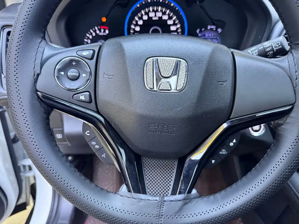 Vezel 1.5 L CVT Elite Smart Enjoyment