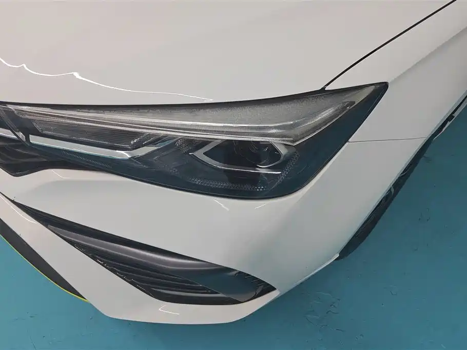 Roewe i5 1.5 L CVT Platinum