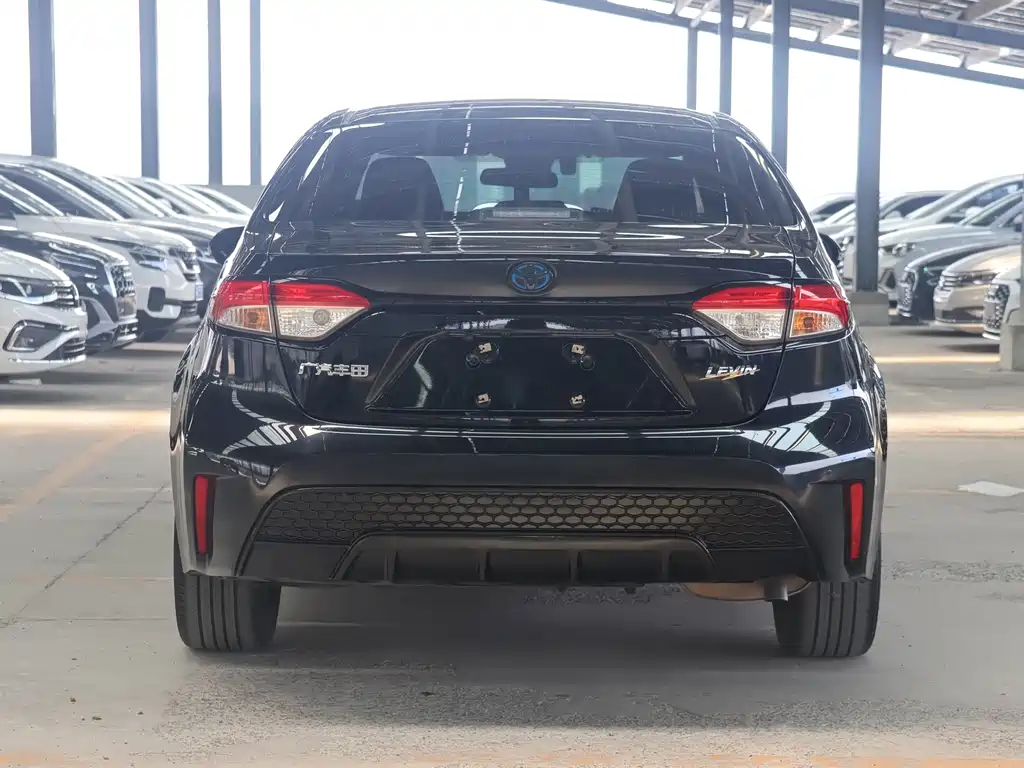 Levin Dual Engine 1.8 H E-CVT Sport