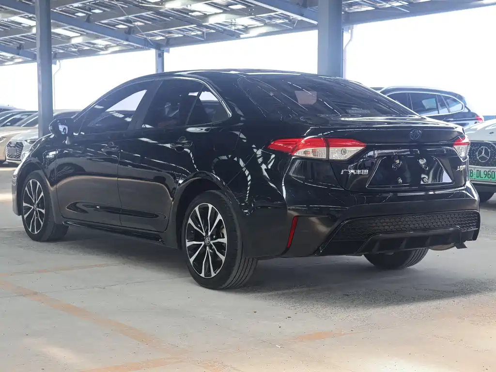 Levin Dual Engine 1.8 H E-CVT Sport