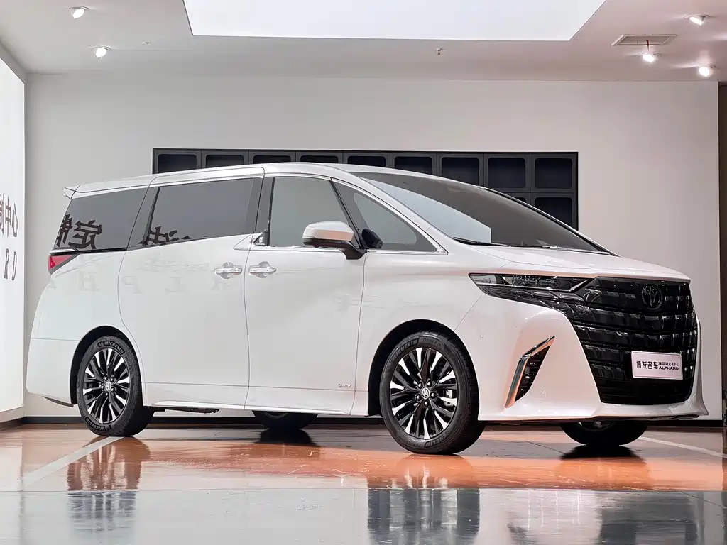 Alphard Dual Engine 2.5 L Premium Enjoyment