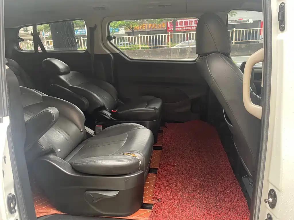 Maxus G10 2.0 T Manual Elite Diesel 7-seat