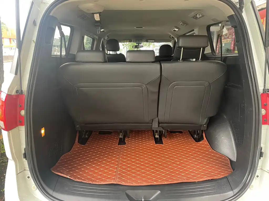 Maxus G10 2.0 T Manual Elite Diesel 7-seat