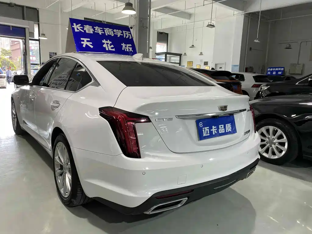 Cadillac CT5 Facelift 28 T Leading Sport