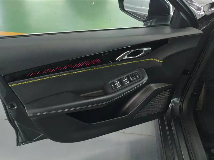 Lynk & Co 03 1.5 TD DCT Power Pro