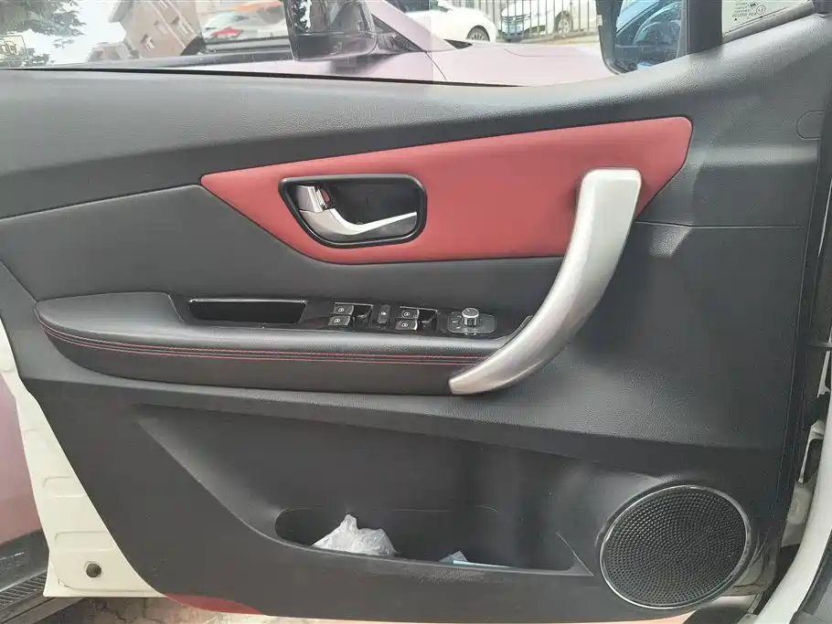 Haval H1 哈弗H1 2015款 1.5 L AMT都市型
