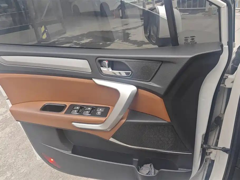 Refine S3 1.5 L CVT Luxury Smart