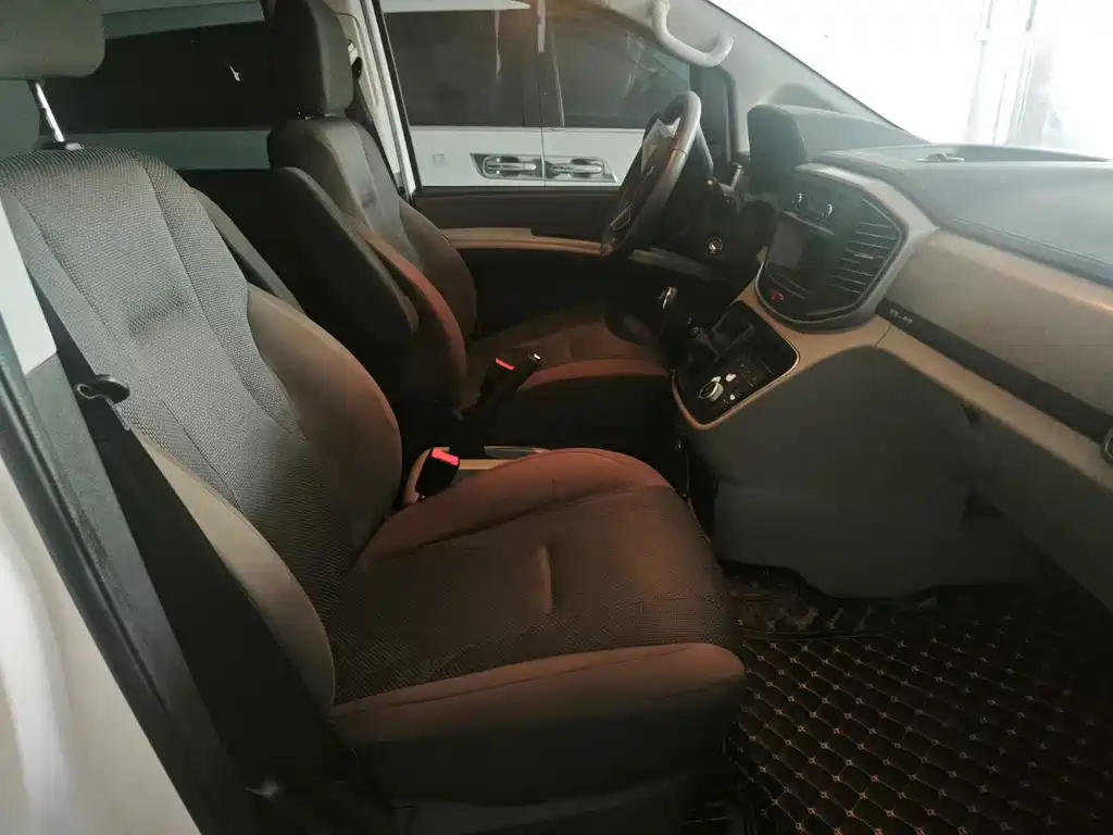 Refine M4 瑞风M4 2020款 2.0 CTI 柴油 手动劲锐型 国VI