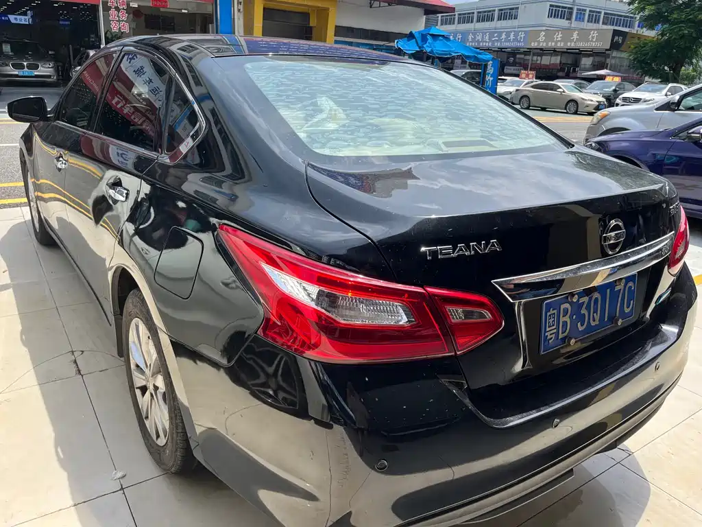 Teana Facelift 2.0 L XL Comfort