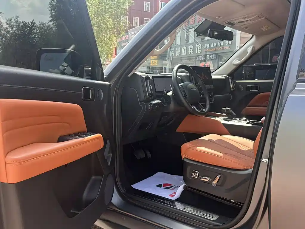 Haval H9 2.0 T Gasoline 4 WD Extreme Realm
