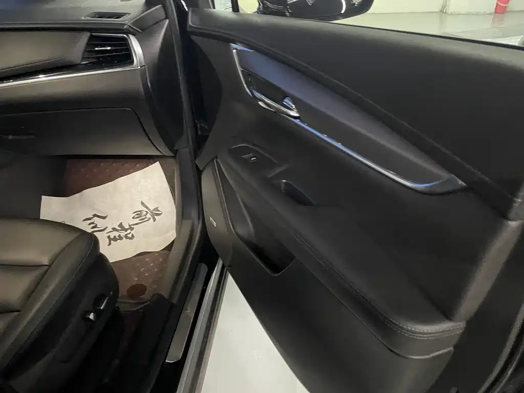 Cadillac XT6 2.0 T 6-seat 4 WD Luxury