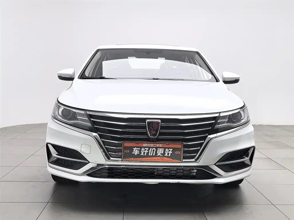 Roewe i6 Classic PLUS 1.6 L CVT 4 G Connected Glory Flagship