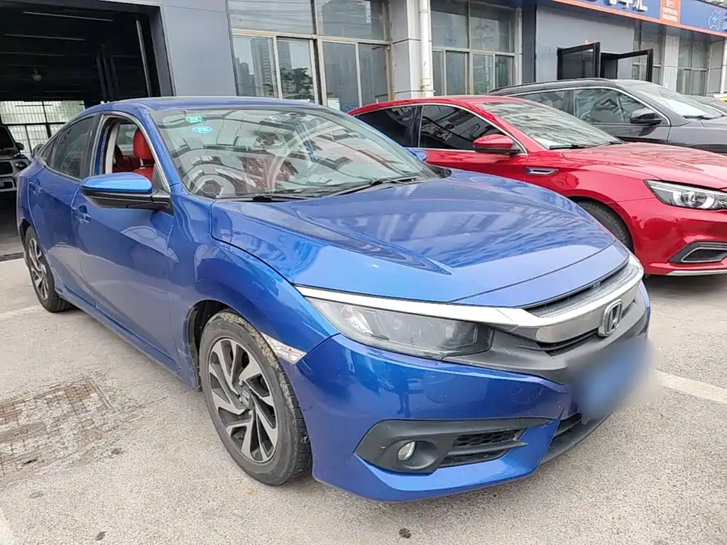Civic 220 TURBO CVT Luxury