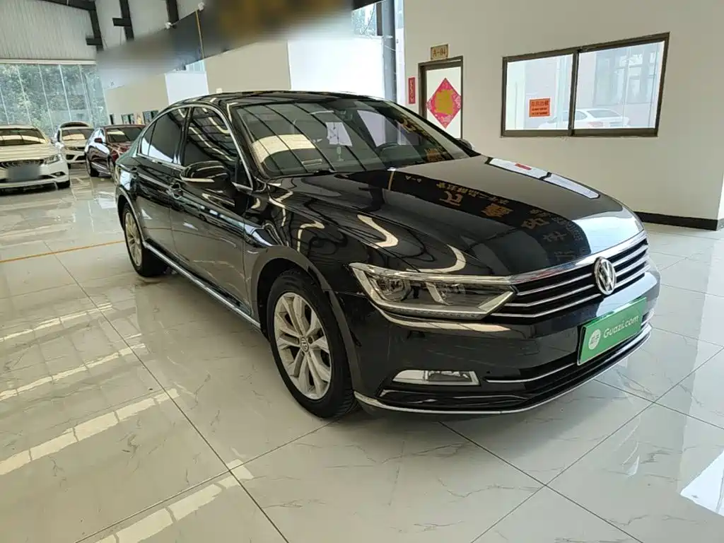 Magotan 330 TSI DSG Luxury CN-V