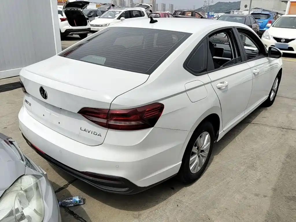 Lavida 1.5 L Auto Comfort
