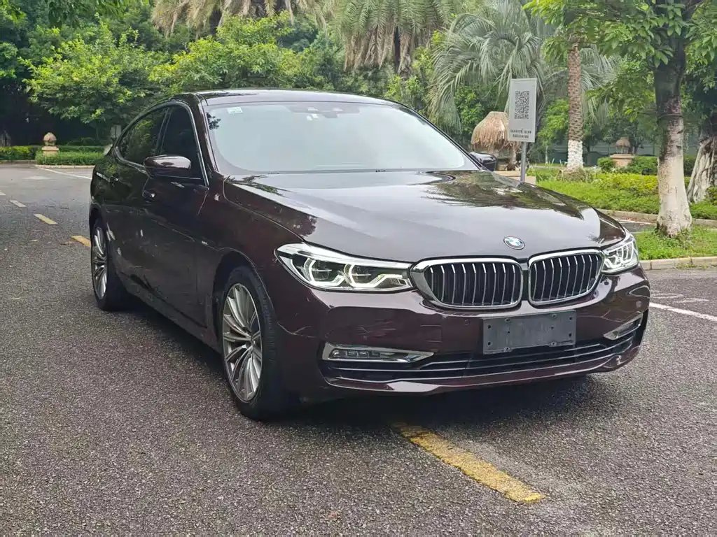 BMW 6 Series GT 630 i Luxury Design Package