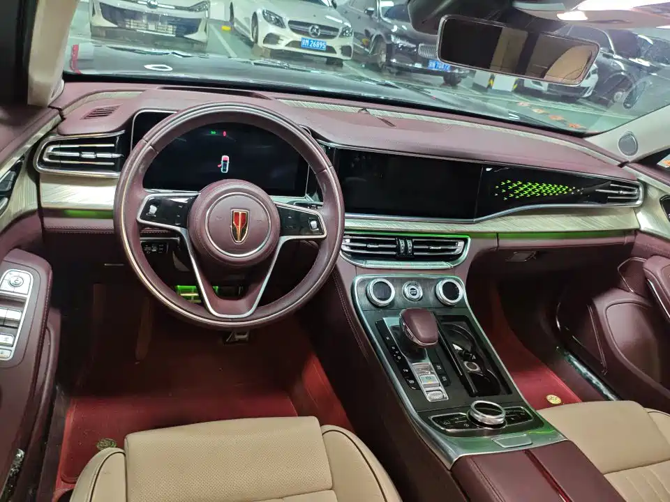 Hongqi H9 2.0 T Connected Flagship