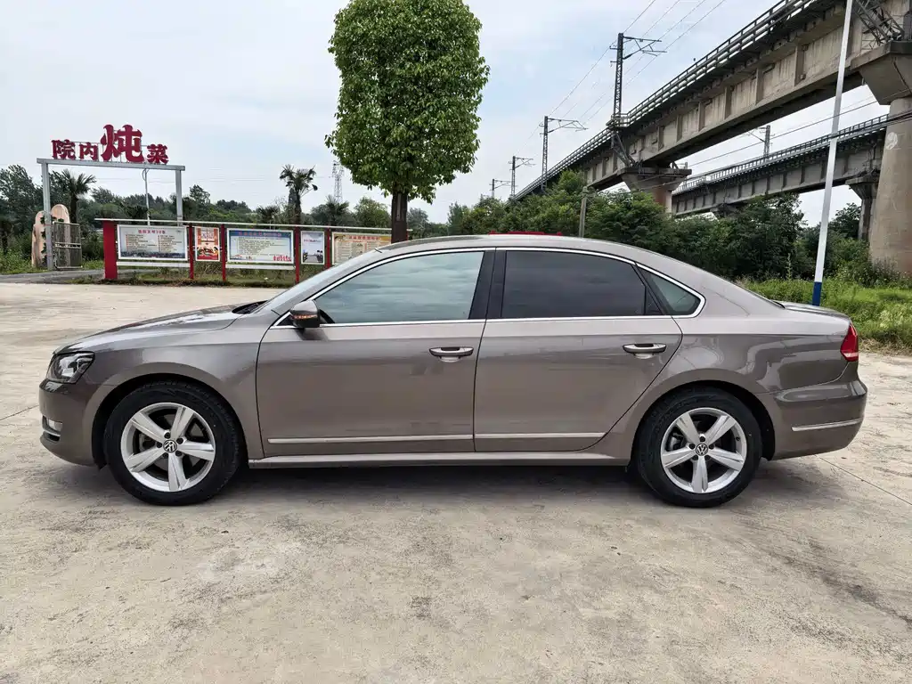 Passat 1.8 TSI DSG Royal