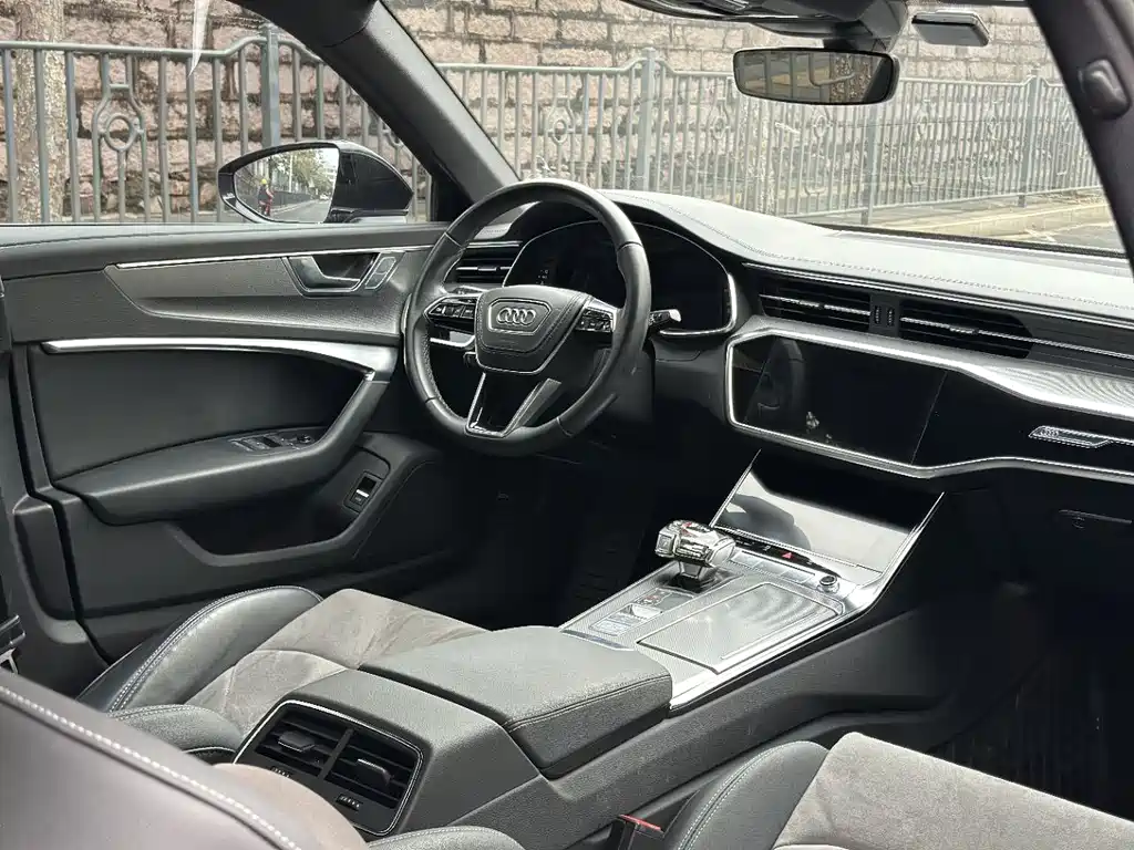 Audi A6 L 45 TFSI Select Dynamic