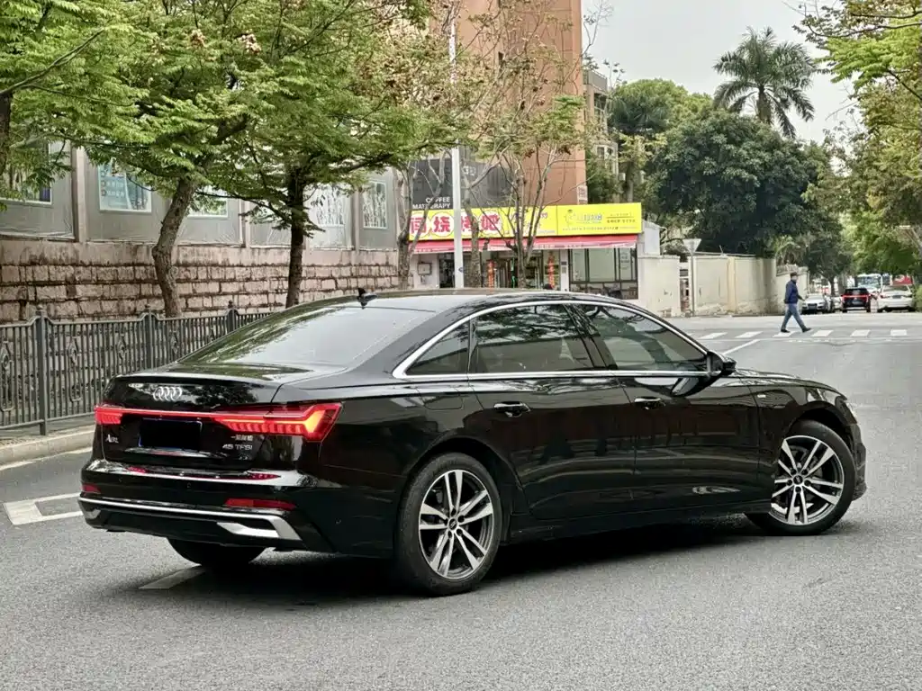 Audi A6 L 45 TFSI Select Dynamic