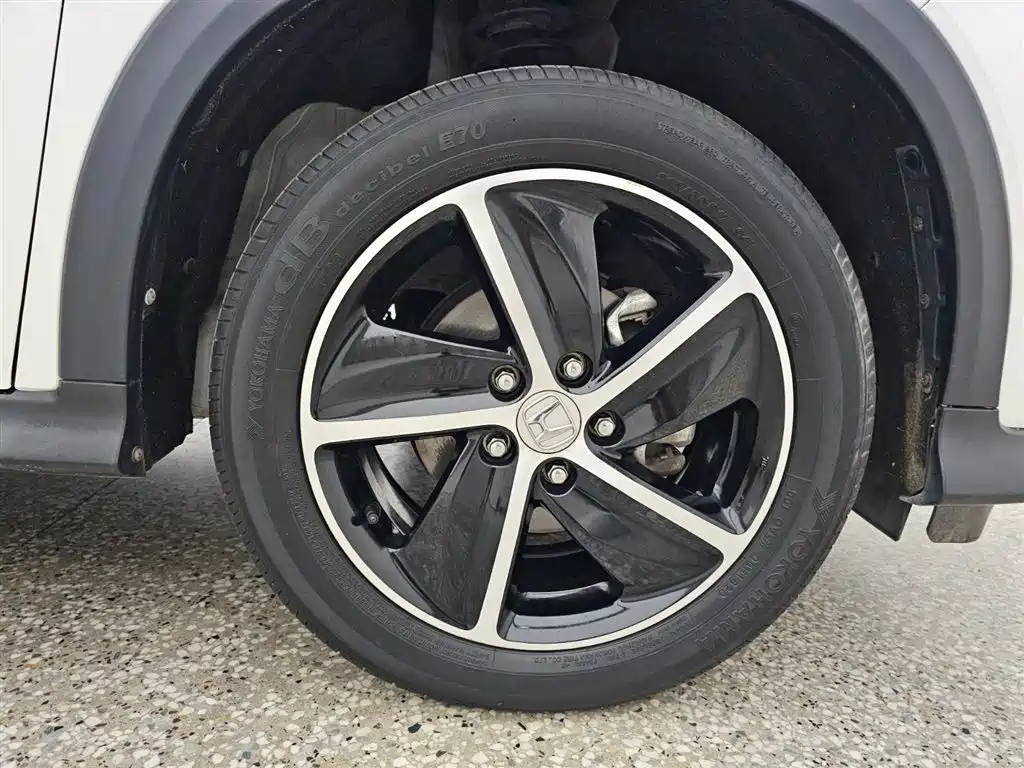 Vezel 1.5 L CVT Pioneer