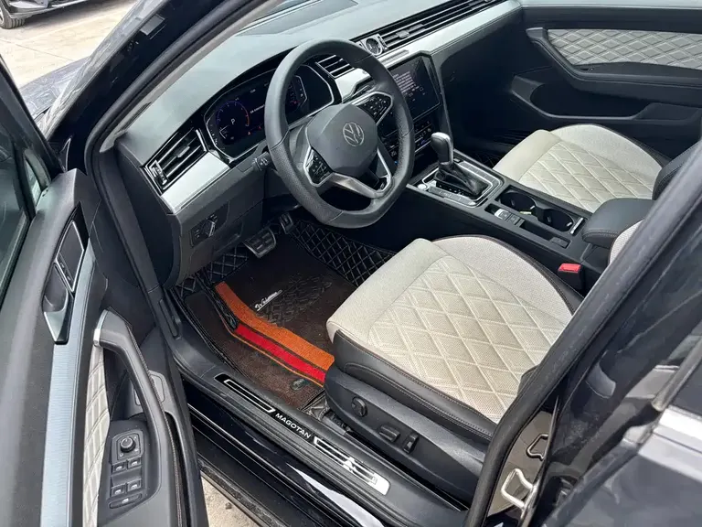 Volkswagen Magotan 200 10 K Commemorative 330 TSI DSG Luxury