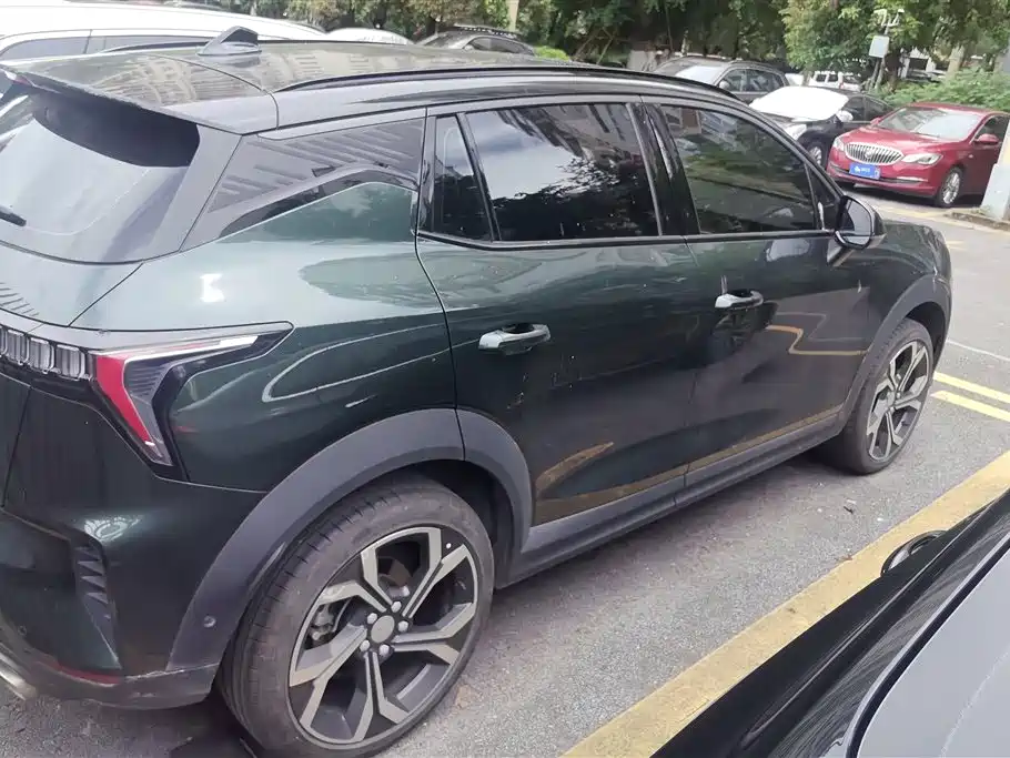 Lynk & Co 06 Remix 1.5 T Power Halo