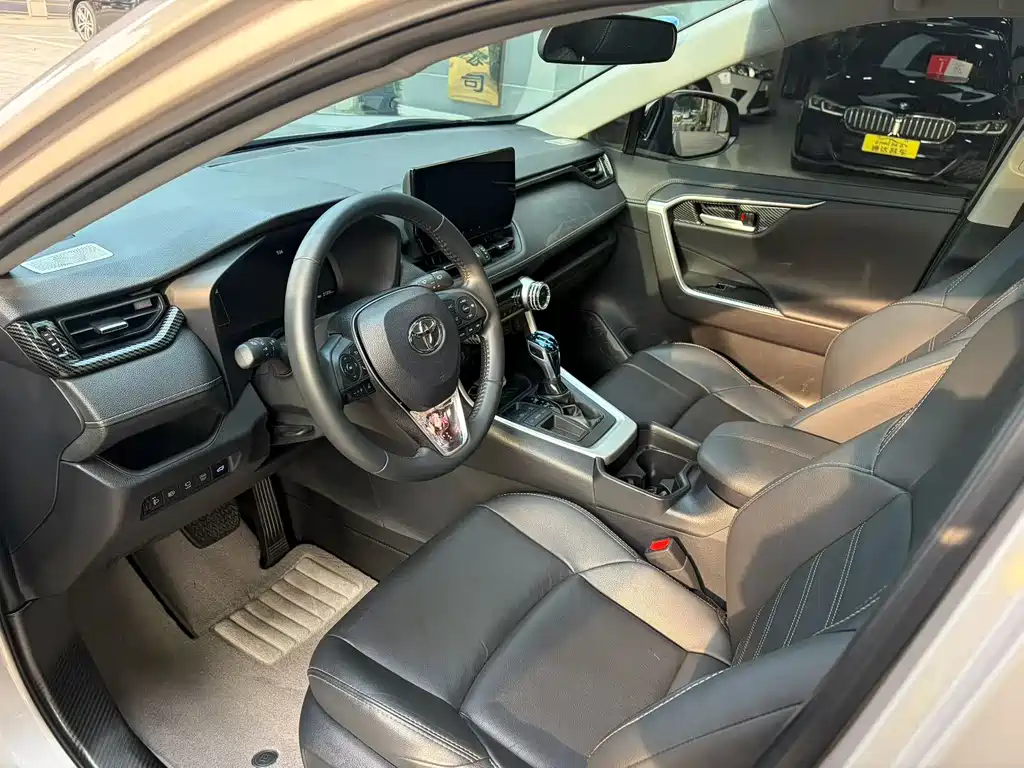 Wildlander 2.0 L CVT 2 WD Luxury PLUS