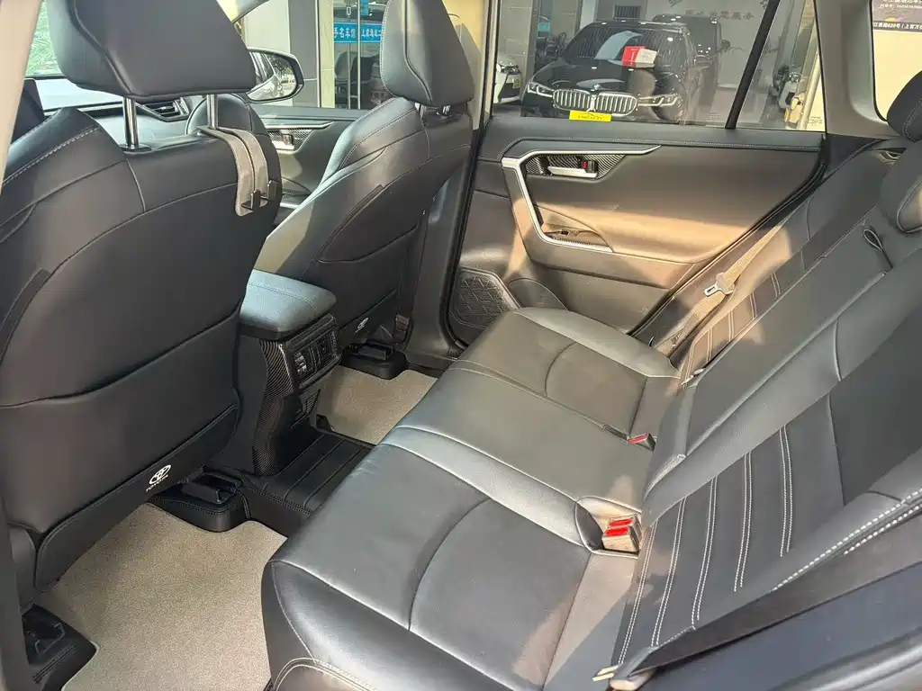 Wildlander 2.0 L CVT 2 WD Luxury PLUS