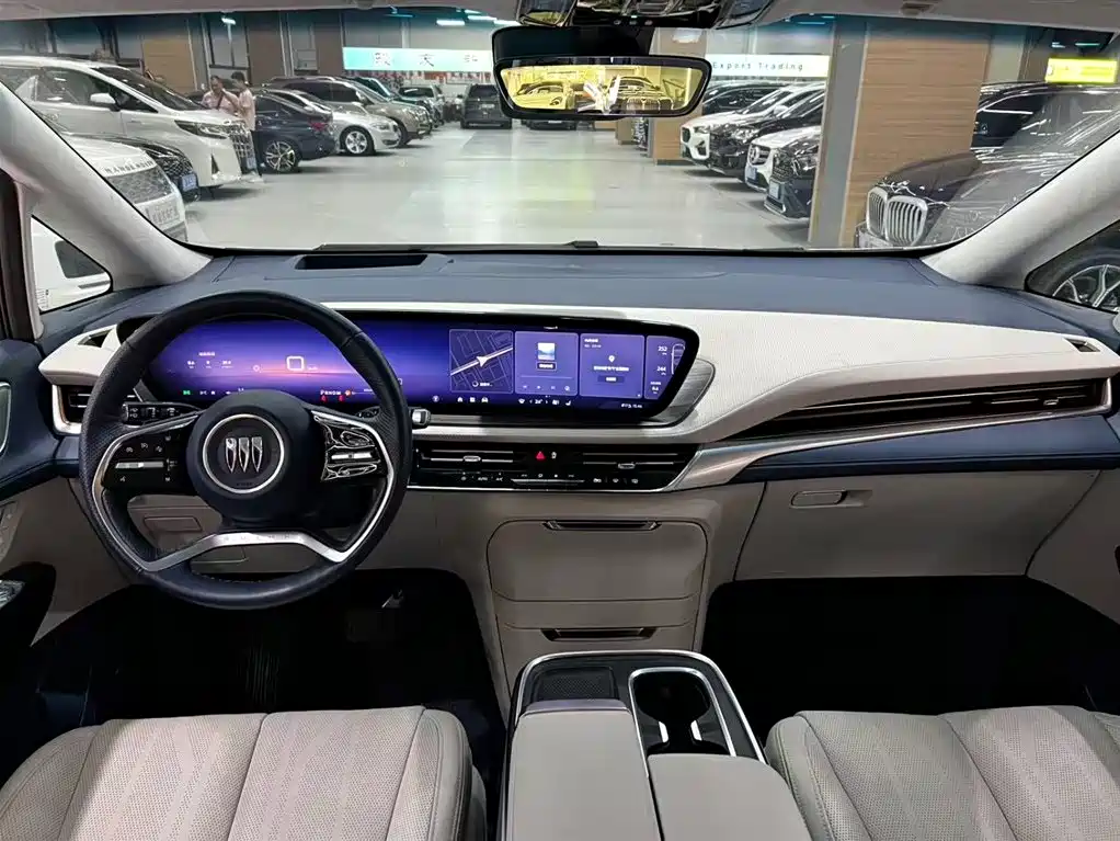 Century 2.0 T 6-seat Heritage