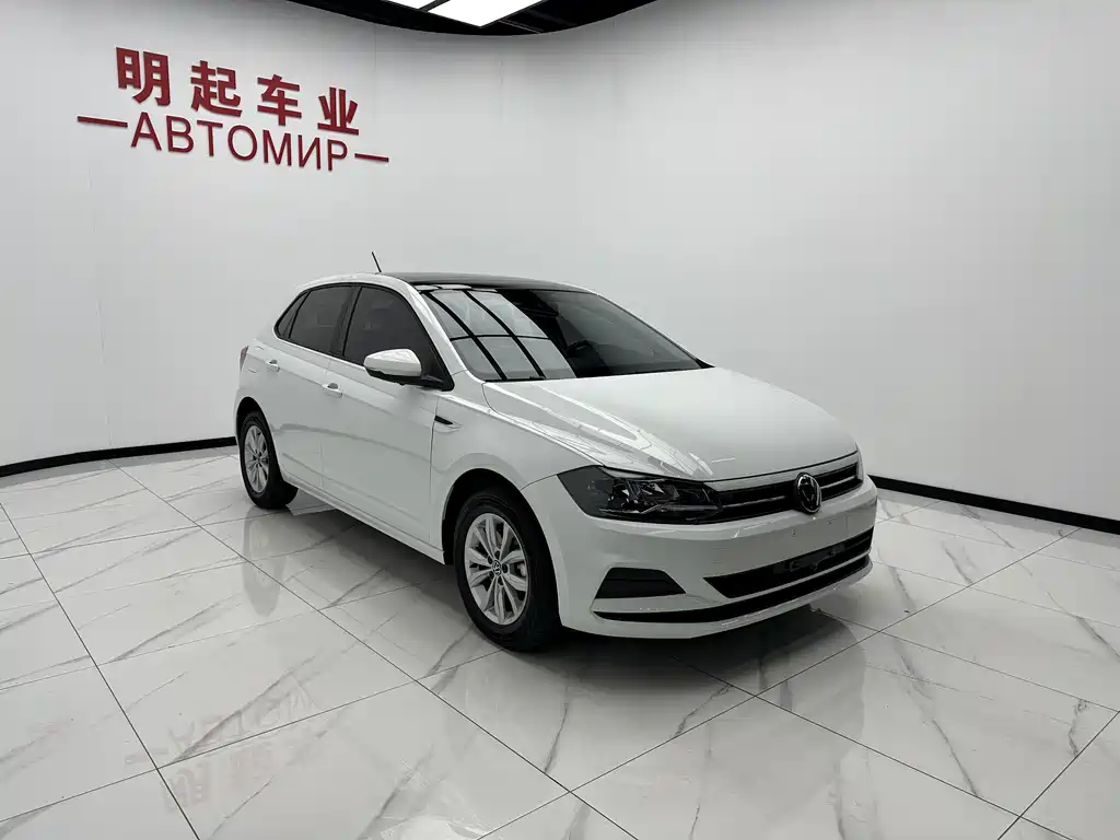Polo Plus 1.5 L Auto Colorful Tech
