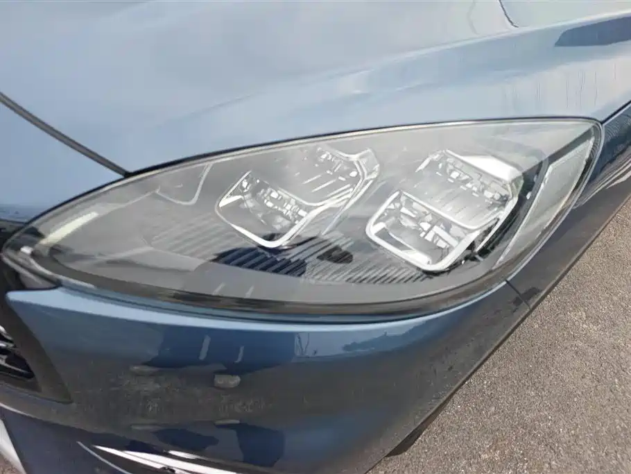 Escape EcoBoost 245 2 WD Shine Enjoyment