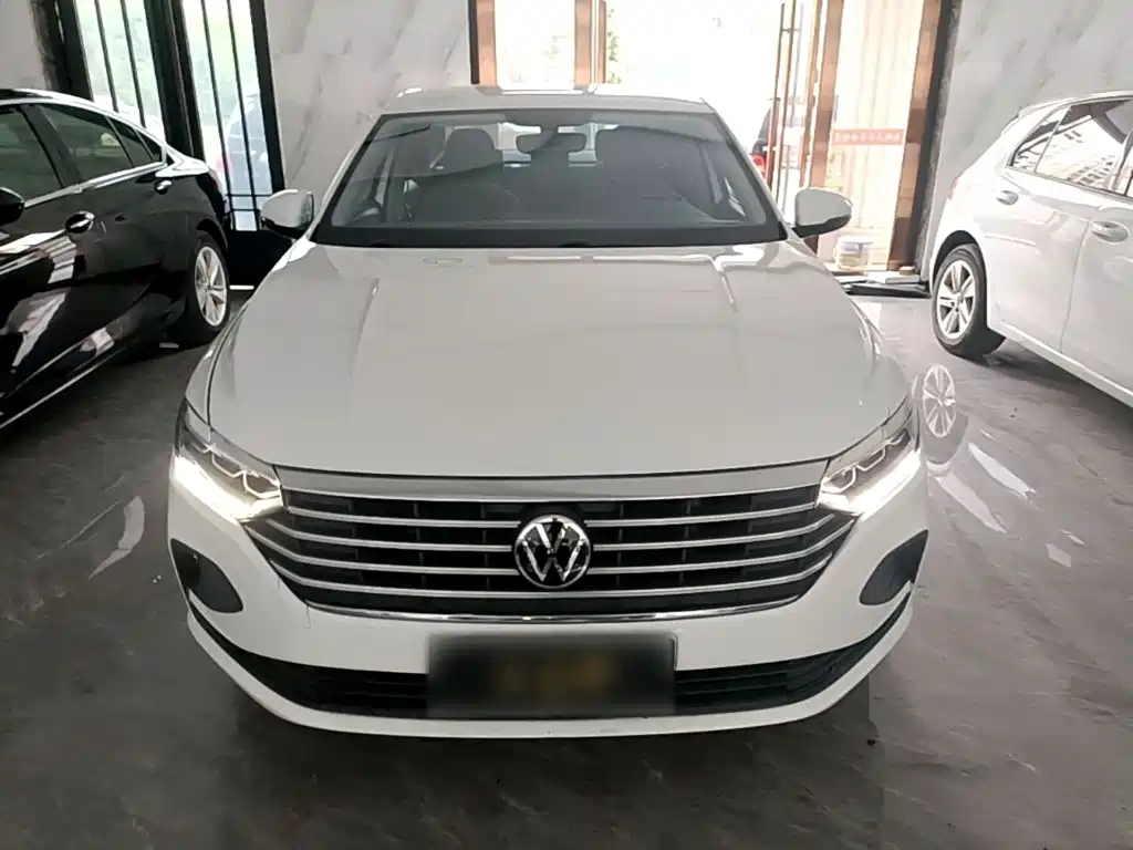 Lavida 1.5 L Auto Comfort