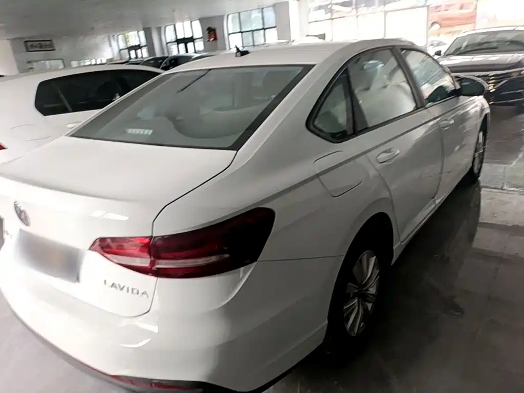 Lavida 1.5 L Auto Comfort