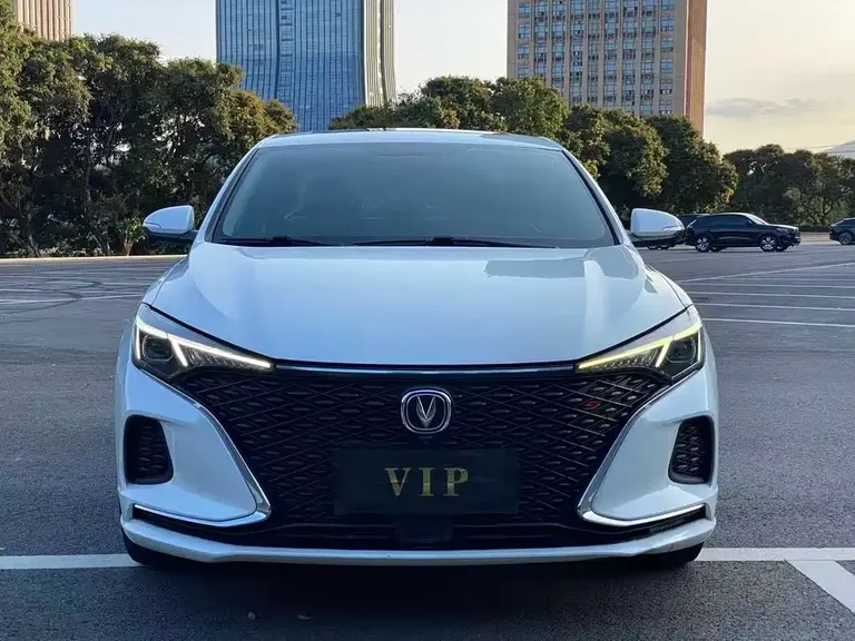 Changan Eado PLUS Blue Whale NE 1.4 T GDI DCT Flagship