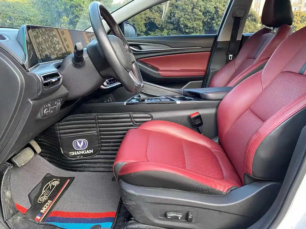 Eado PLUS Blue Whale NE 1.4 T GDI DCT Flagship