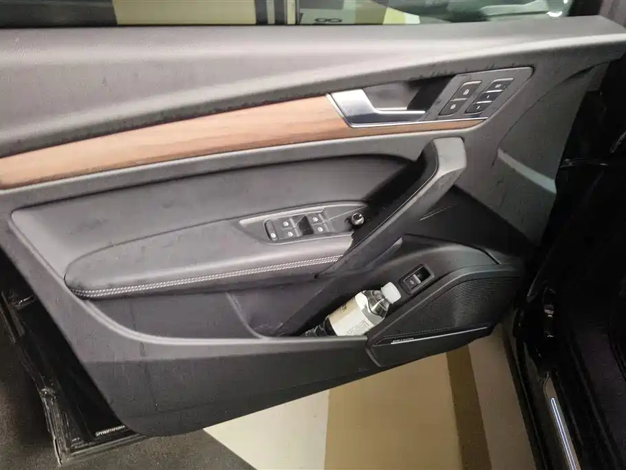 Audi Q5 L Facelift 45 T Luxury Elegant