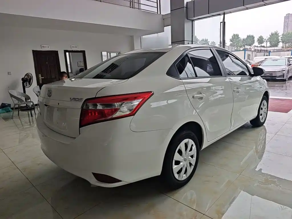 Vios 1.5 L Auto Smart Premium