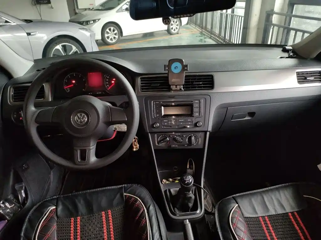Santana 1.6 L Manual Comfort