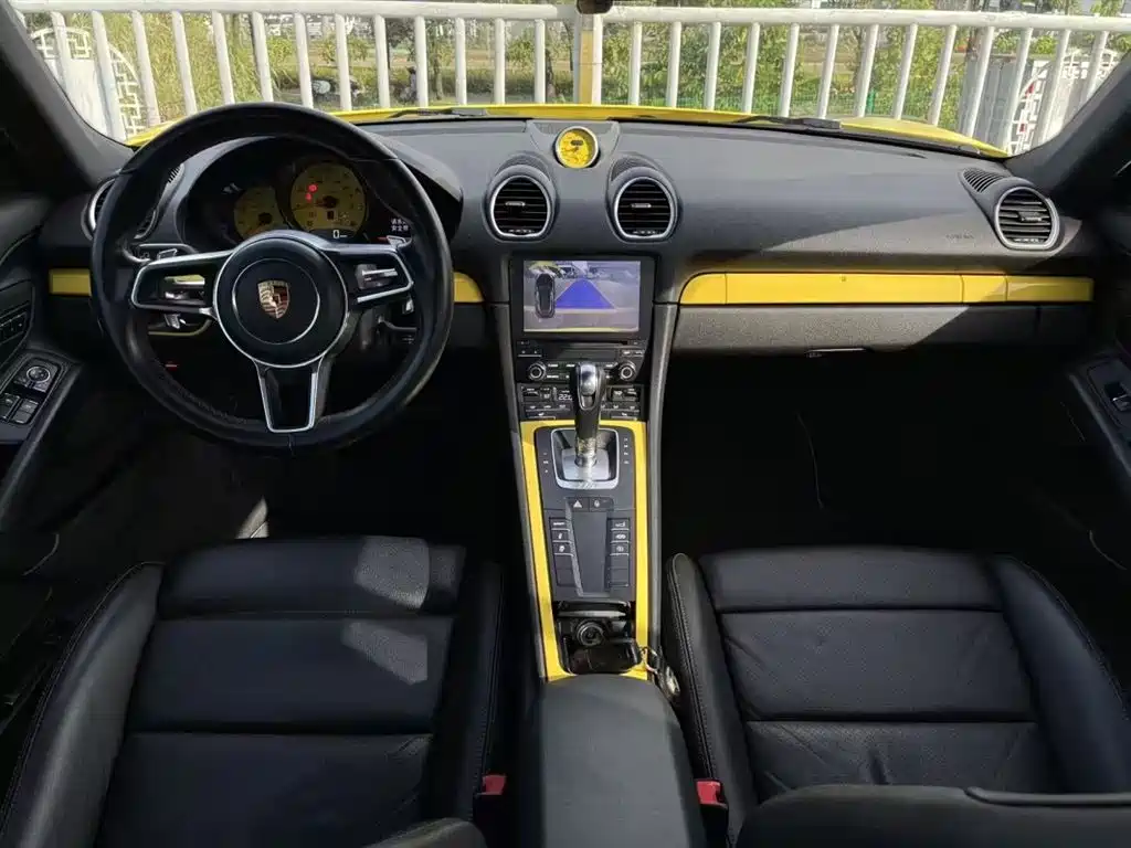 Porsche 718 Cayman 2.0 T
