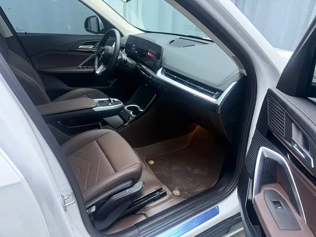 BMW X1 sDrive20 Li X Design Package