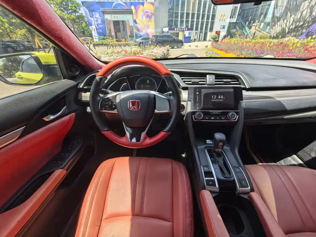 Civic 220 TURBO CVT Power Motion CN-V