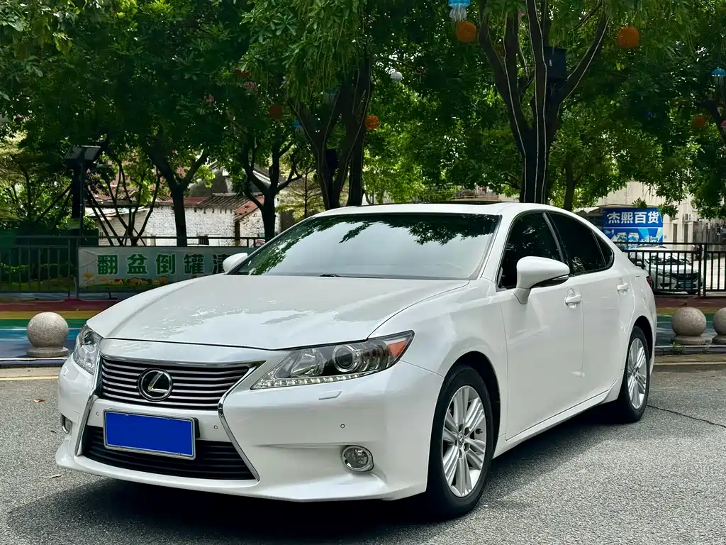 Lexus ES 250 Elegant