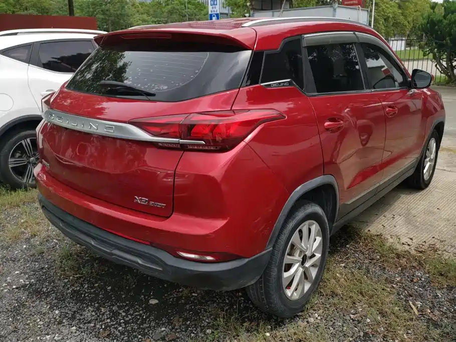 BAIC X3 1.5 T CVT Glory