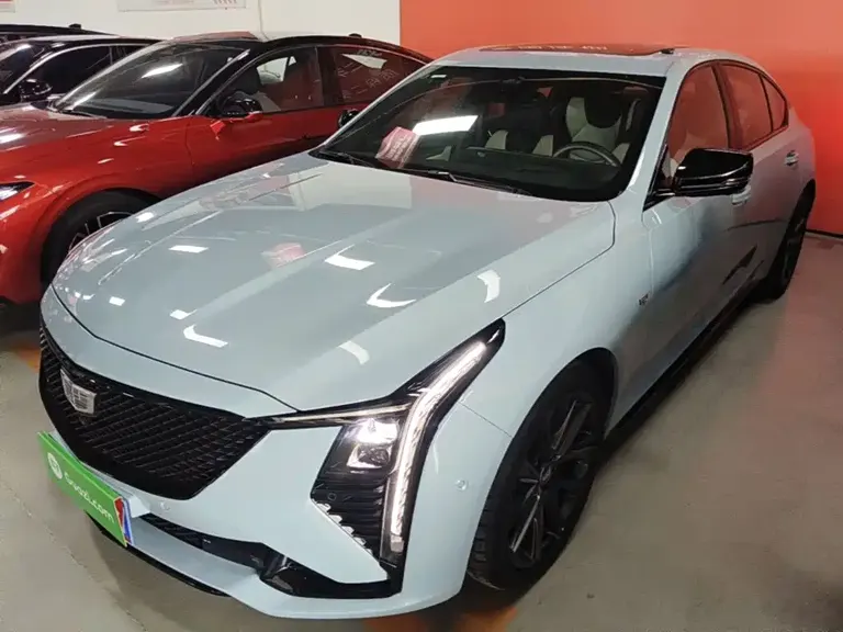 Cadillac CT5 28 T Track Performance + Peak Track Option Package